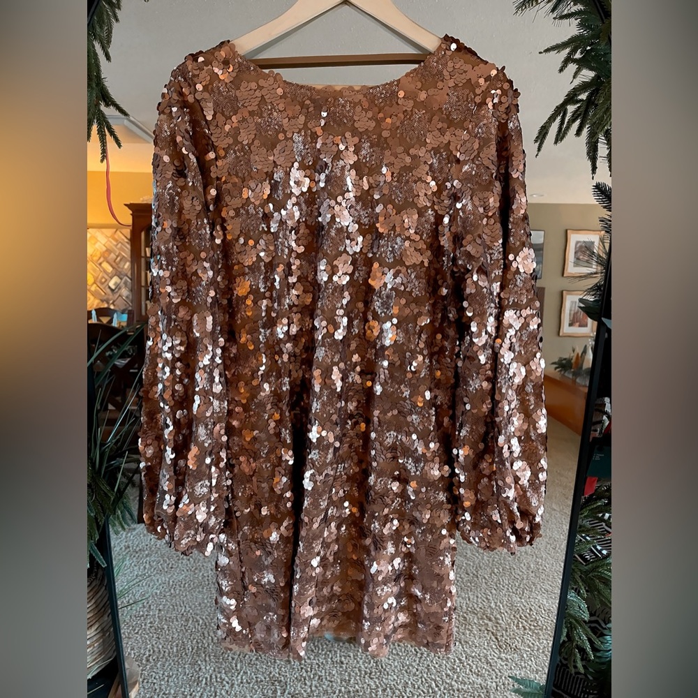Sequin dress size XL. Good condition. Only worn once. Fits like a 14.